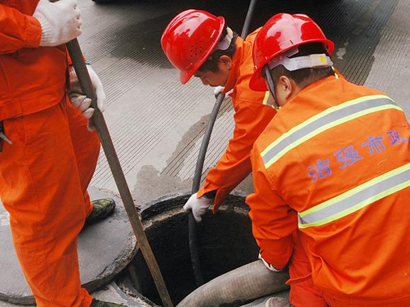 港珠澳大桥基地管网清理泥沙工程